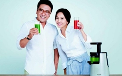 Diễn viên Kim Seung Woo: “Vợ chồng tôi vẫn viết thư tay cho nhau”